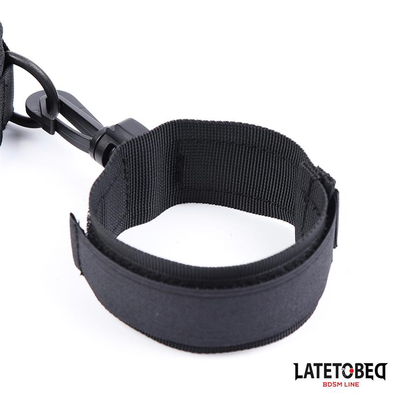 Collar con Esposas Nylon Talla unica