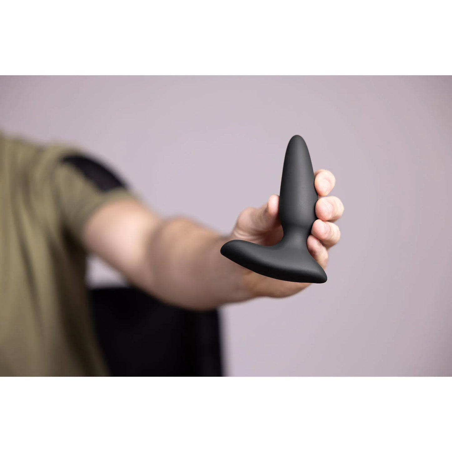 Plug anal vibrador suave con control remoto - Negro regaliz